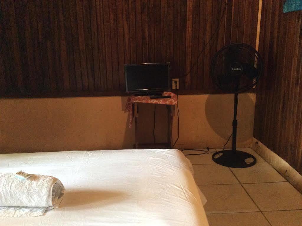טורטוגוארו Cabinas El Muellecito מראה חיצוני תמונה